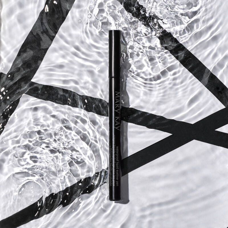 Delineador L&iacute;quido Em Caneta &agrave; Prova d&Aacute;gua Black